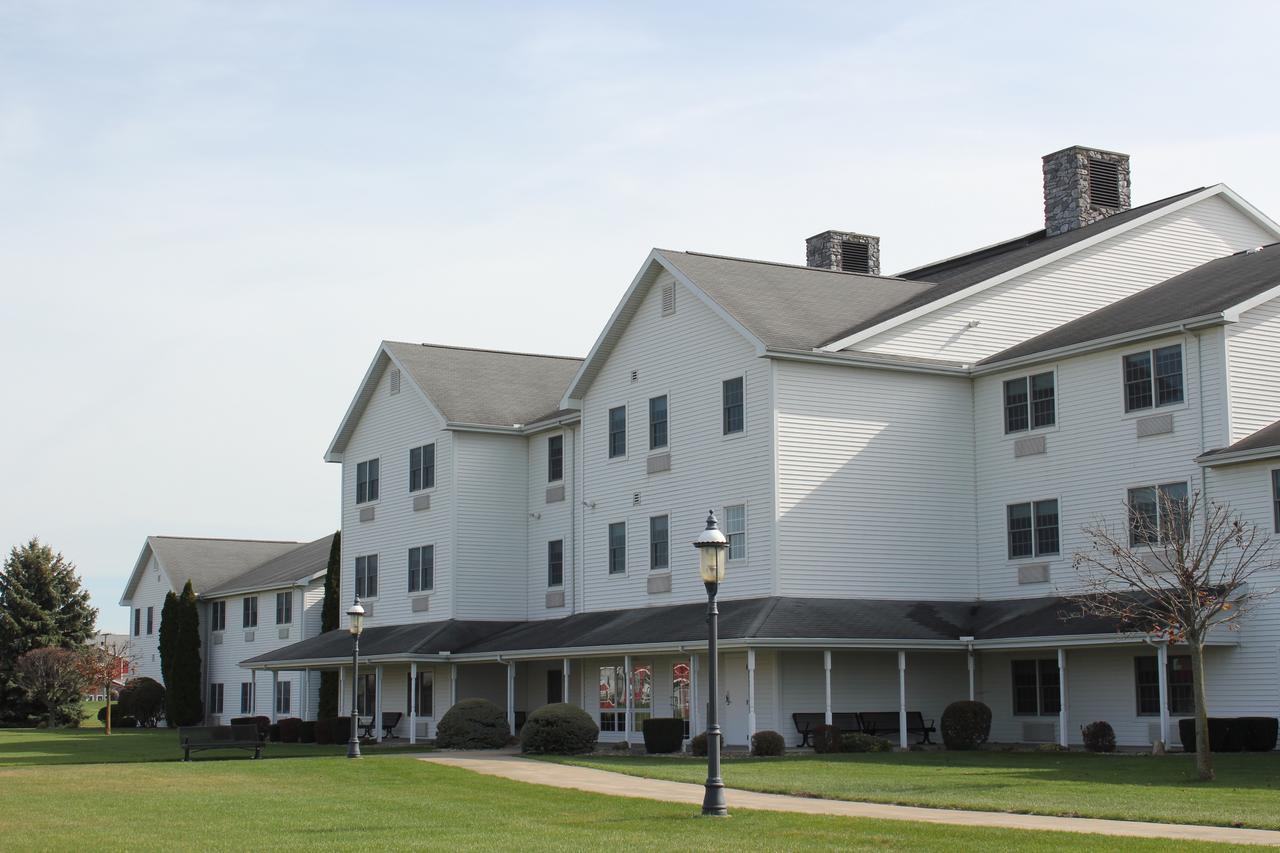 Farmstead Inn And Conference Center Shipshewana Exterior photo